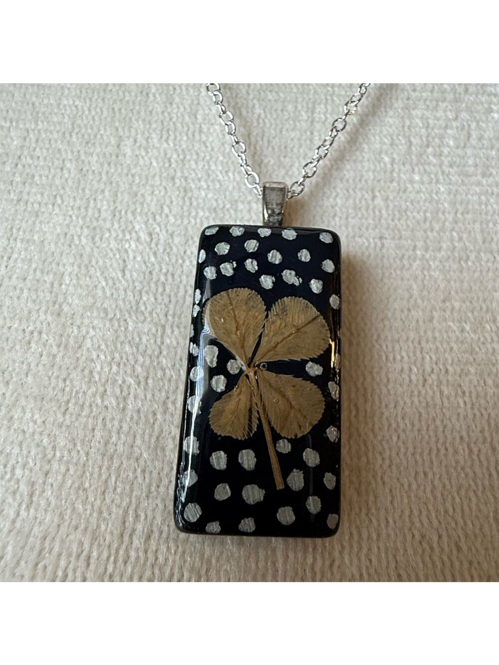 Hand-Crafted Real 4 Four Leaf Clover Mini Domino Pendant Silver Plated Chain